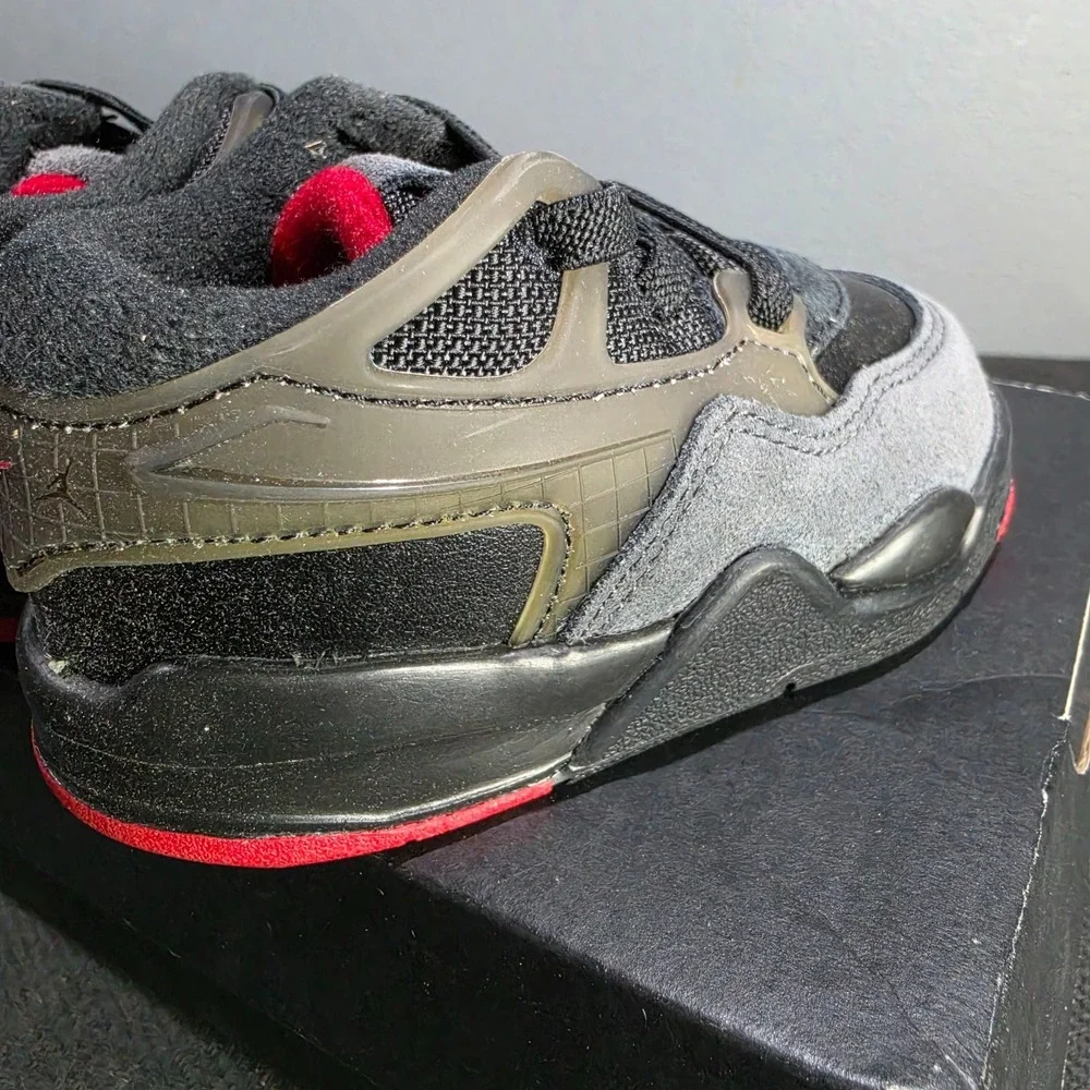 New 4C Jordan 4 RM TD FQ7937-060 Black Varsity Red Anthracite Toddler Box Damage